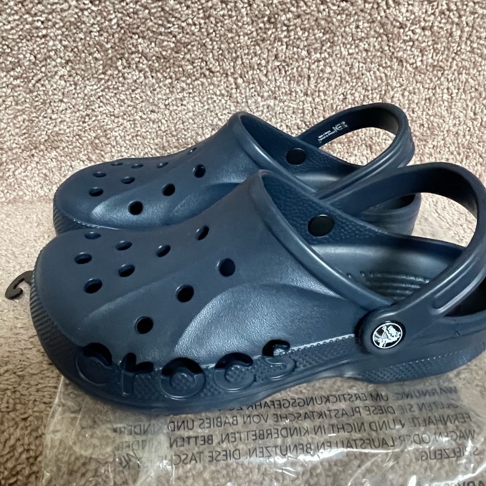 New Crocs Women/ Men’s Clogs